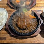 札幌牛亭 - ハンバーグステーキセット(180g,ライス特盛) ¥1800