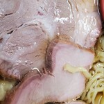 とら食堂 - ノーマールでもチャーシューはしっかり味わえる