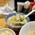 麺匠 清兵衛 - 四角いチャーシュー