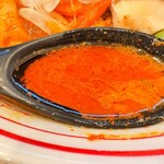 蒙古タンメン中本 - 辛いながらも、旨さの奥行きのあるスープ