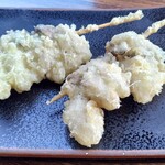 讃州めんめ - ３個の牡蠣が一串に刺さっている