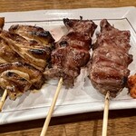 もつ焼 くろ - 左シロ   右サガリ  赤辛味噌♥