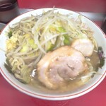 ラーメン二郎 - らーめん990円　ニンニク少し