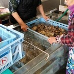 OKITA - この牡蠣、生で食べたいっす♪
