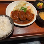 だいふく - 大福ハンバーグ定食(ハンバーグ3個)ご飯大盛り
