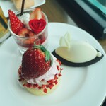 バー＆ラウンジ  トゥエンティエイト コンラッド東京 - 