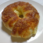 ダンデリオン - (2種か3種の)チーズのベーグル