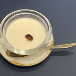 蟹王府 - 杏仁豆腐