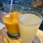 スパイスカフェ - マンゴージュース&ジンジャーエール