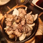 炭火焼鳥 西田屋 - 地鶏の炭火焼き