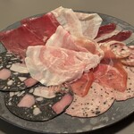 ワインと日本酒のお店 ル ジャングレ - 