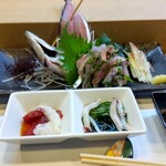 鮨処 匠 - 付きだしと鯵の叩き