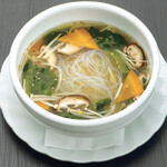 焼肉レストラン 一心亭 - 春雨とナムルのスープ