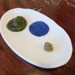うなぎ亭 友栄 - 山椒味噌と柚子胡椒
