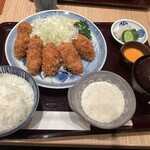 ひかり屋 - 季節のおすすめ　カキフライ定食