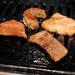 YAKINIKUEN 忍鬨 大阪梅田店 - 