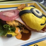 ハピネス・カフェ - ベーコンチーズバーガー