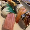 すし新