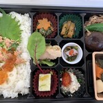 球磨川 - 中身のお弁当