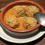 日本橋レオン - アルボンディガス。肉団子のシェリー煮込み。