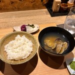 ぎおん刀 - 白ご飯、味噌汁、京漬物