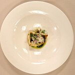 フランス料理 榛名 - ランチコース 9075円 の九州産白身魚のポワレシューフールのラメルとピュレ ブールアラブルゴーニュをアクセントに