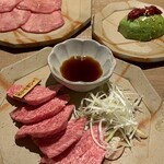 ご飯と焼肉 ひだや - 