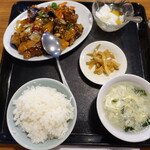 龍門 - 料理写真:茄子と豚肉の辛子炒め　935円