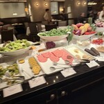 ロウリーズ・ザ・プライムリブ - 