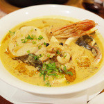 ガネーシュ - 2014年のクリスマスディナー(4800円)の大帆立とエビをさっと煮込んで、酸味のカリー(2人前)