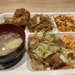 中華居酒屋 超兄貴 - 全体的に茶色い