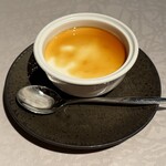 中国飯店 富麗華 - デザートのプリン