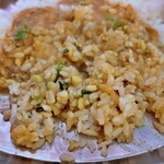 インド・ネパール料理　アーティ - ダールかけライスを混ぜる