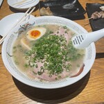 博多ラーメン でぶちゃん - 