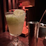 BAR　足袋 - 黄金キウイのレモンサワー