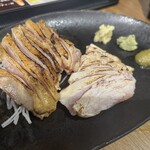 ジンギスカンともつ鍋の店 南部八炉 - 鶏タタキ