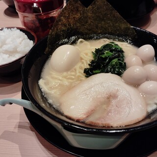 横浜家系ラーメン一蓮家_0