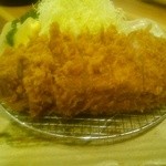 とんかつ いわい - 【2014.12.26】どうですこの厚切りロース！間違いなく今年の最高峰ロースです！