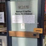 CRUZ BURGERS & CRAFT BEERS - 