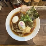 麺屋 誠 - 【鶏そば’醤油（限定）tp味玉sv特製ニラ辛×大蒜】