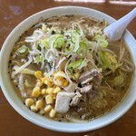 手打ラーメンとんぼ - 味噌ラーメン大盛り