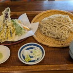蕎麦処 十六代 - 料理写真:そば膳（あらびき＋野菜天）♪