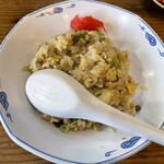 亭亭 - 日替わりサービスの半チャーハン50円