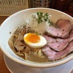 ラー麺 陽はまた昇る - 鶏とんこつＥＸ780円