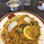 サベラ ティッカ ビリヤニ - チキンビリヤニセット
（サラダ、ドリンク付き）
1190円