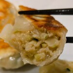 青竹手打ちラーメン 大和 - 焼餃子リフト