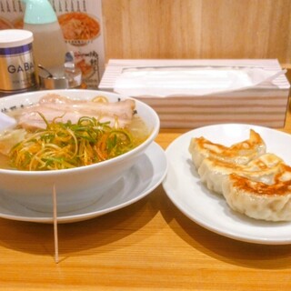 青竹手打ちラーメン 大和_1