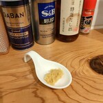 味噌Ramen Factory ReNge - 付属の味変生姜