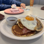 Pacific DRIVE-IN LUMINE EST SHINJUKU - 