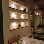 ゴンジーノ - 夜の雰囲気